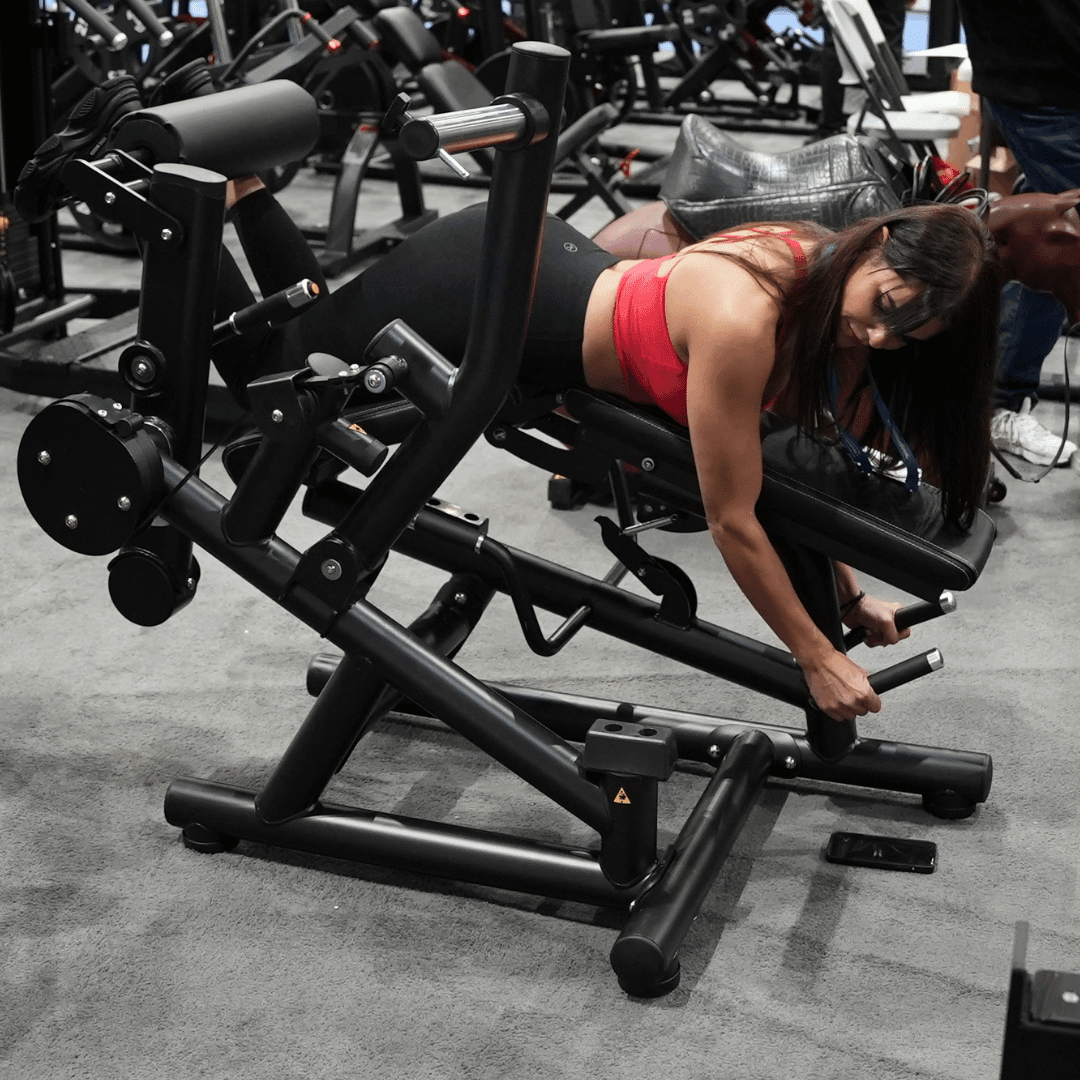 Pro Strength Leg Extension / Prone Leg Curl Combo - Muscle D Fitness - Plate Loaded Quad & Hamstring Machine