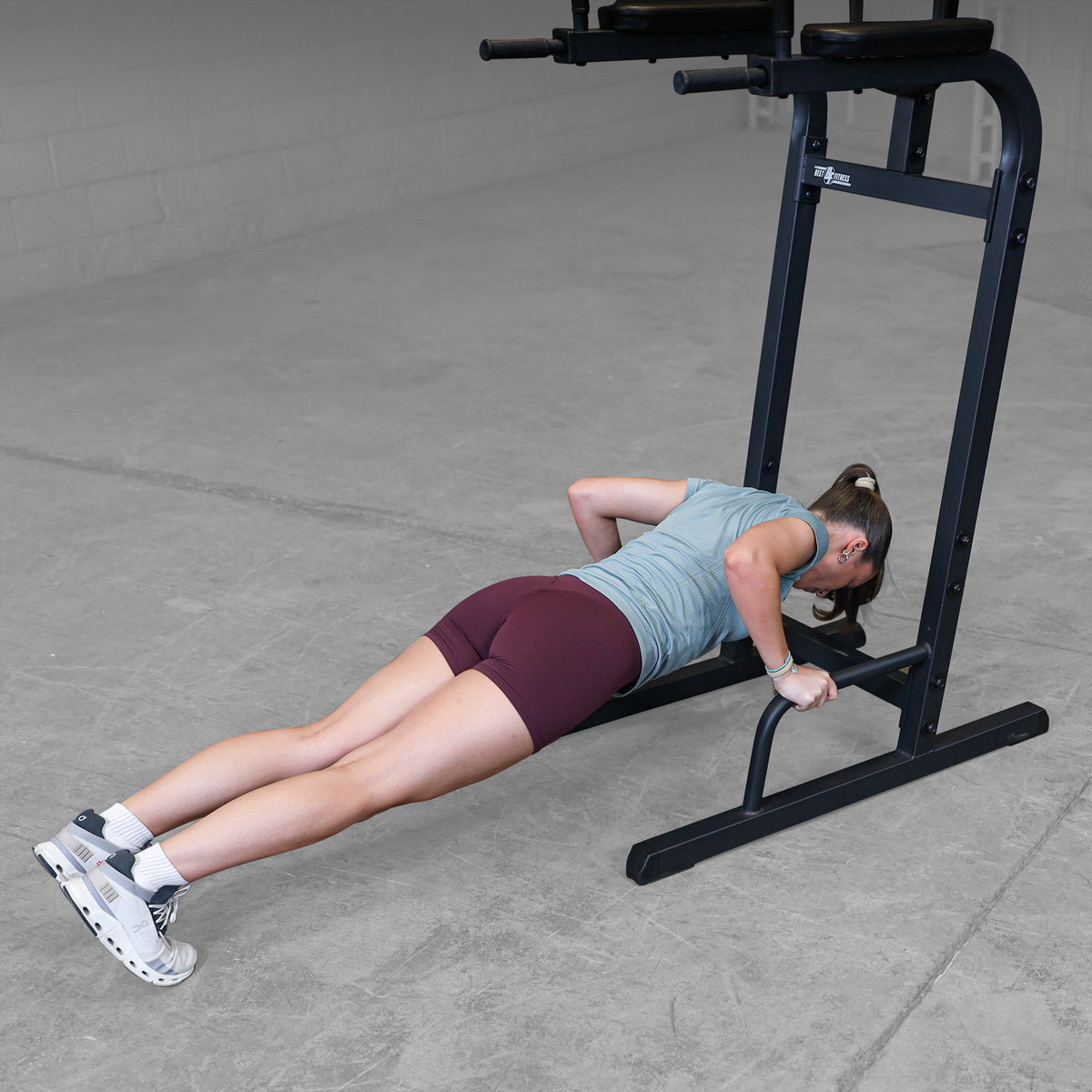Best Fitness BFVK10B Vertical Knee Raise