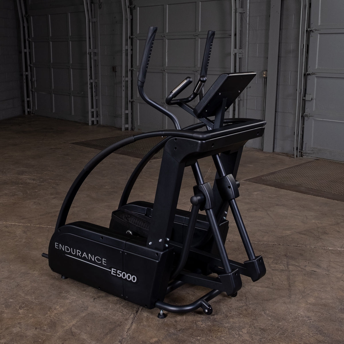 Body-Solid E5000 Elliptical Trainer - Commercial-Grade 325lb Capacity Cardio Machine — view 8