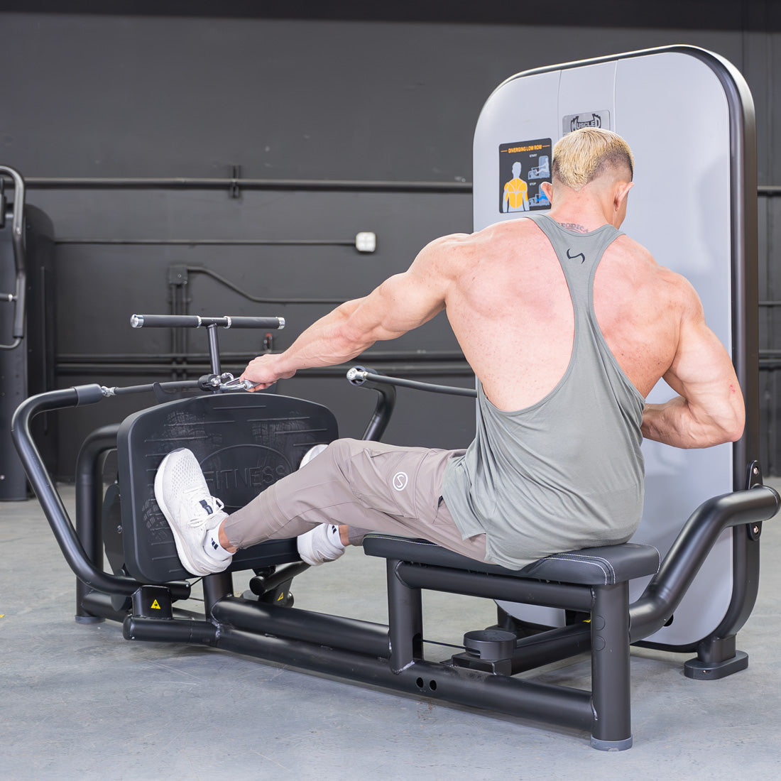 Vogue Diverging Low Row by Muscle D Fitness | Advanced Back Machine