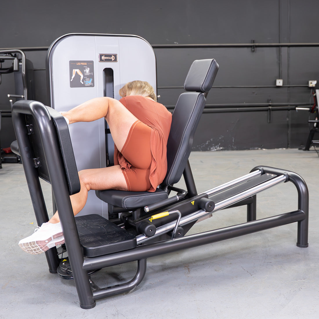 Vogue Selectorized Leg Press | 240lb Stack | Muscle D